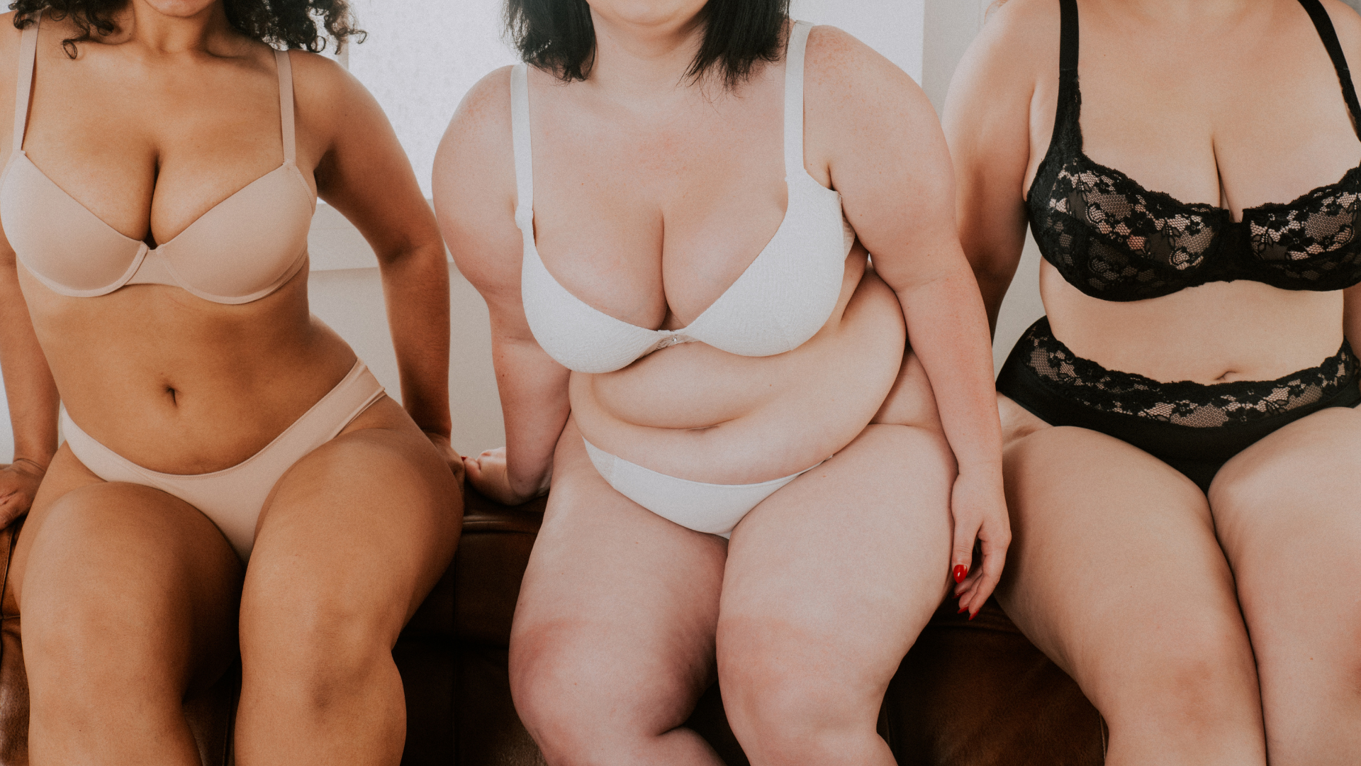 plus size women wearing lingerie